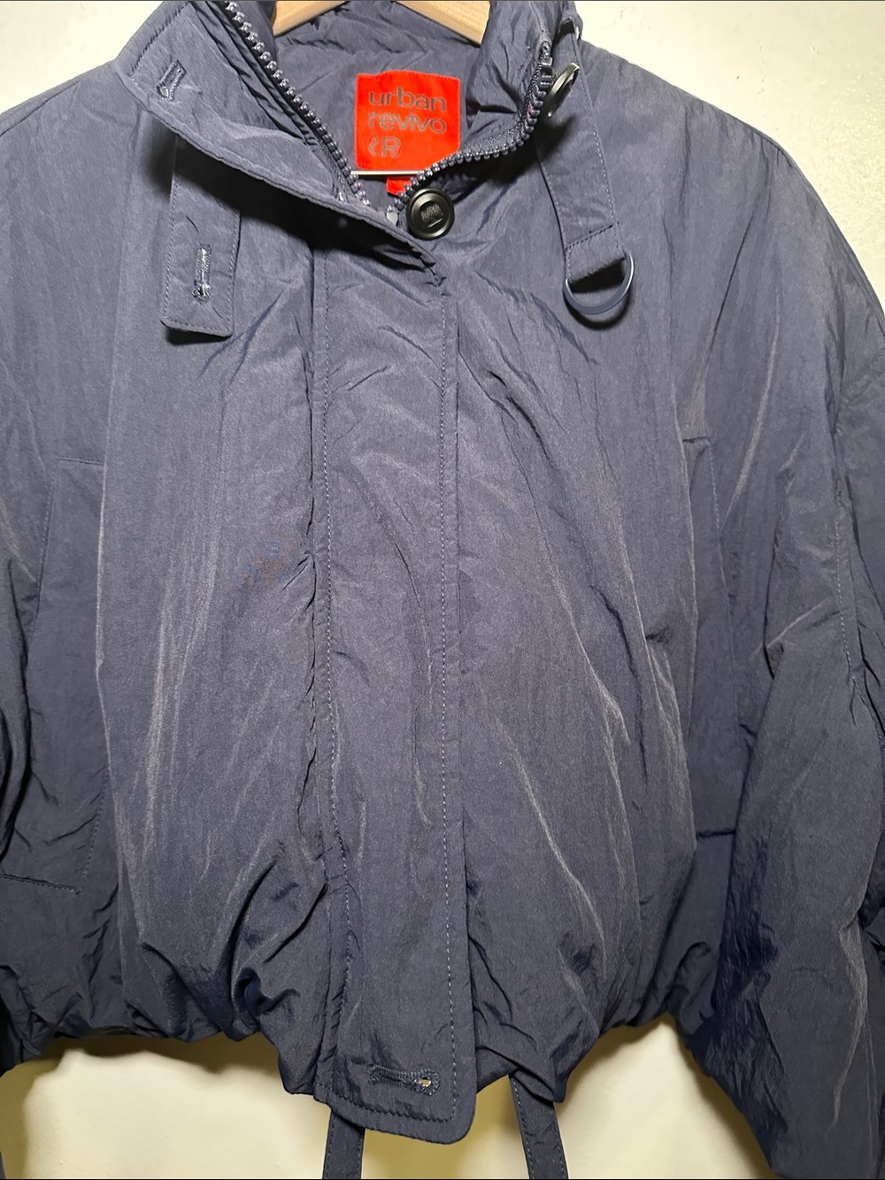 Cropped Winter Puffer - Picture 2 of 7